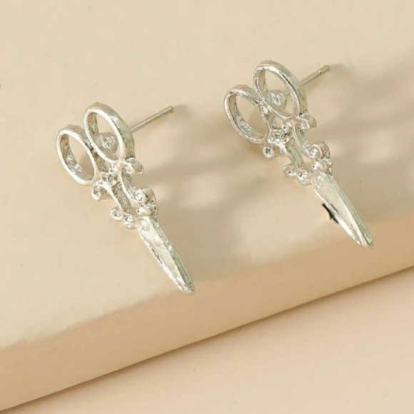 💎3/$20 Vintage Styled scissor Earrings - Picture 3 of 6